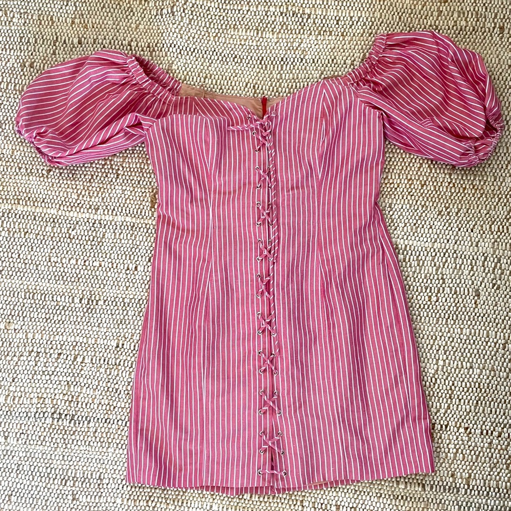 Rare NWT: WAYF off shoulder, lace up dress.